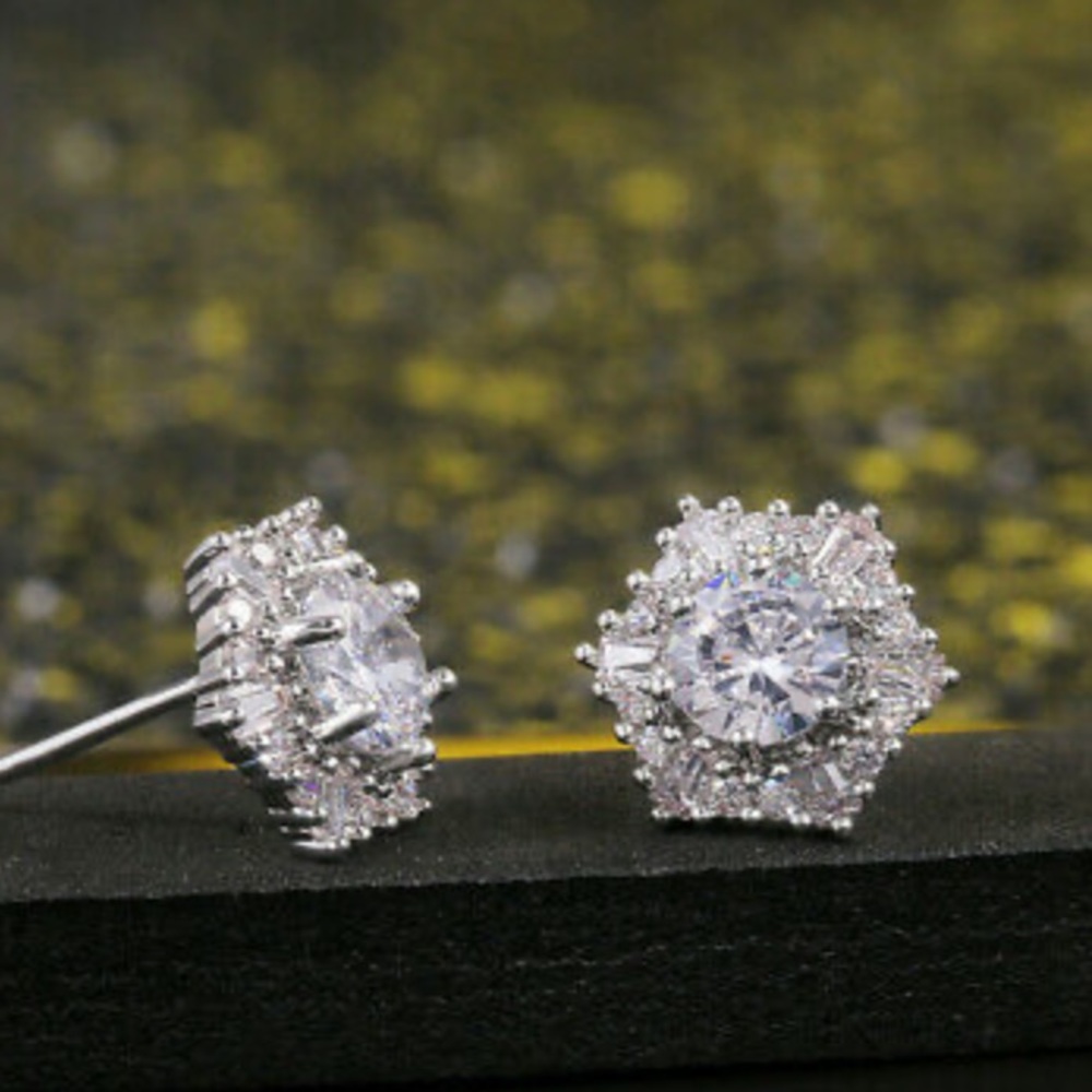 925 Silver Stud Earrings for Women A Pair/set - Picture 5 of 8